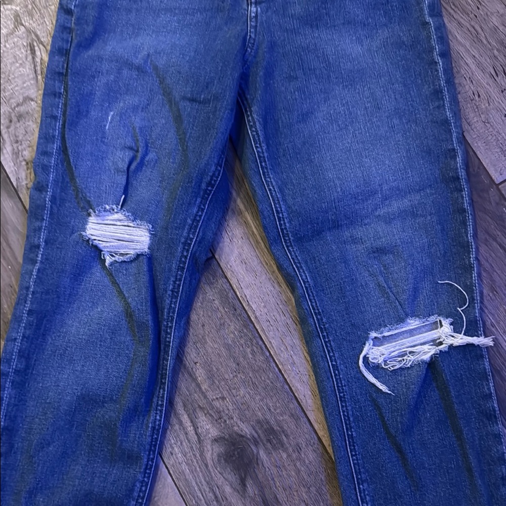 Express Distressed Jeans - Picture 4 of 11